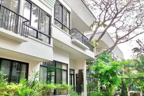 Casa de 4 dormitorios en Bangkok, Tailandia № 157525 - foto 18