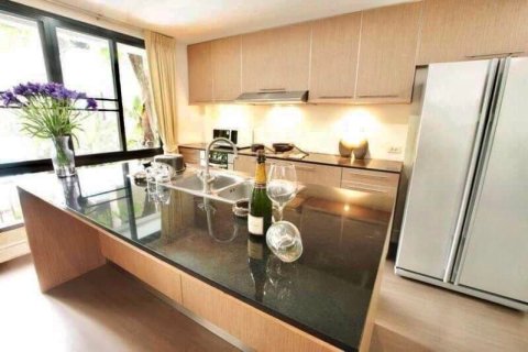 Casa de 4 dormitorios en Bangkok, Tailandia № 157525 - foto 15