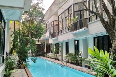 Casa de 4 dormitorios en Bangkok, Tailandia № 157525 - foto 20