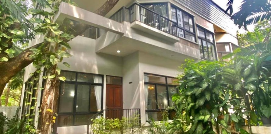 Casa de 4 dormitorios en Bangkok, Tailandia № 157525