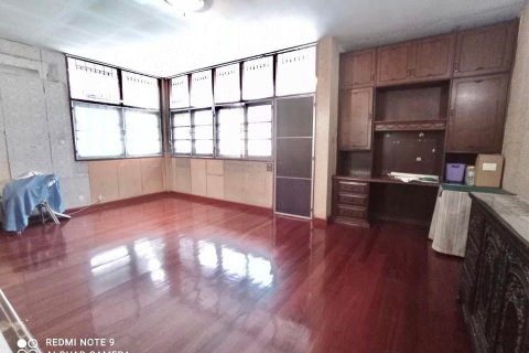 Haus in Bangkok, Thailand 6 Schlafzimmer № 157522 - Foto 3