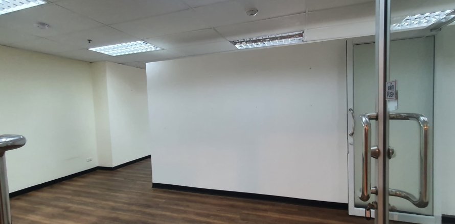 Studio in the Condo in Bangkok, Thailand  № 157520