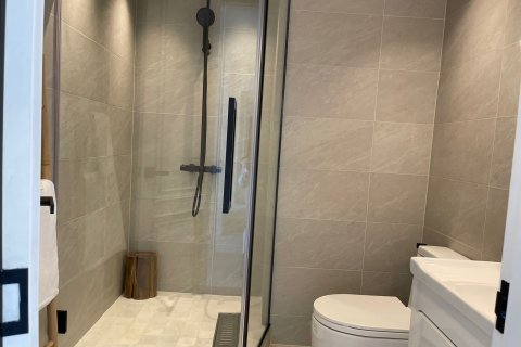 Condominio de 3 dormitorios en Watthana, Bangkok, Tailandia № 133895 - foto 19