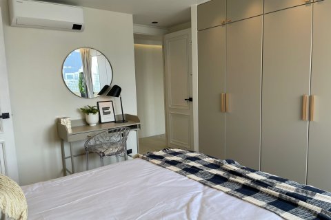 Condominio de 3 dormitorios en Watthana, Bangkok, Tailandia № 133895 - foto 12