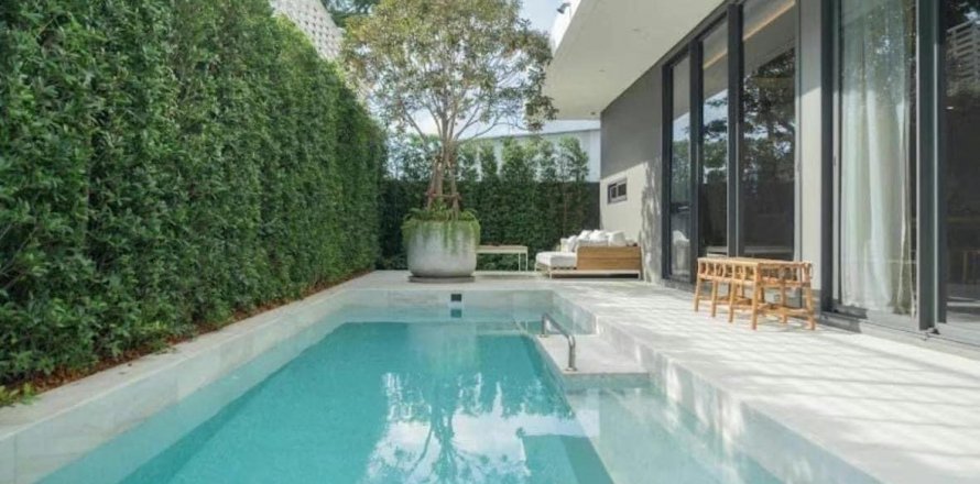 Villa in Suan Luang, Bangkok, Thailand 4 Schlafzimmer № 133897
