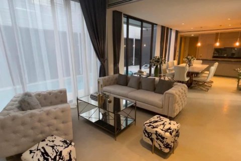 Villa in Suan Luang, Bangkok, Thailand 4 Schlafzimmer № 133897 - Foto 8