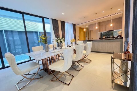 Villa in Suan Luang, Bangkok, Thailand 4 Schlafzimmer № 133897 - Foto 5