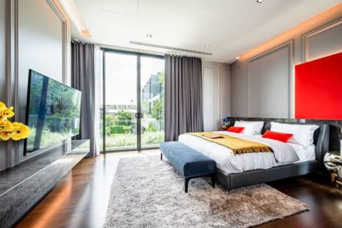 Chalet de 3 dormitorios en Bueng Kum, Bangkok, Tailandia № 133900 - foto 10