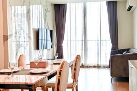 Condominio de 2 dormitorios en Watthana, Bangkok, Tailandia № 133896 - foto 2
