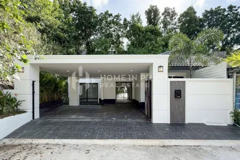 Casa de 3 dormitorios en Chalong, Tailandia № 146641 - foto 2