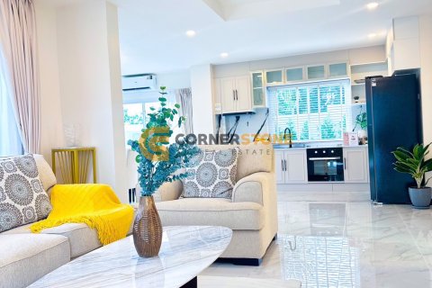 Estudio en Pattaya, Tailandia № 144638 - foto 6