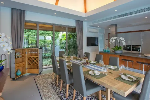 Casa de 4 dormitorios en Bang Tao, Tailandia № 190897 - foto 12
