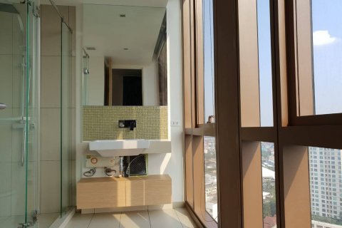Condominio de 2 dormitorios en Watthana, Bangkok, Tailandia № 133702 - foto 11