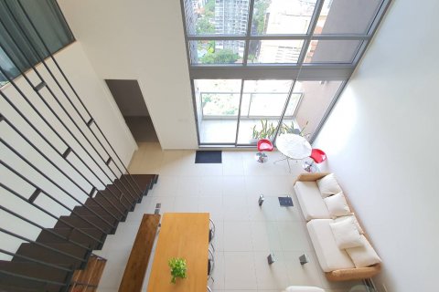 Condominio de 2 dormitorios en Watthana, Bangkok, Tailandia № 133702 - foto 5