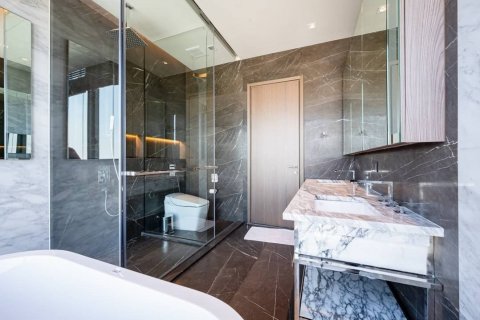 Condominio de 3 dormitorios en Watthana, Bangkok, Tailandia № 133705 - foto 14