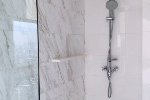 Condominio de 2 dormitorios en Watthana, Bangkok, Tailandia № 133708 - foto 10