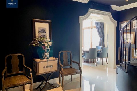 Condominio de 2 dormitorios en Watthana, Bangkok, Tailandia № 133707 - foto 7