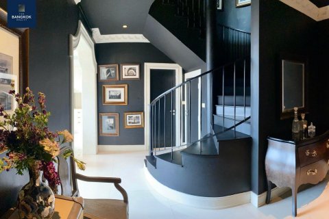 Condominio de 2 dormitorios en Watthana, Bangkok, Tailandia № 133707 - foto 10