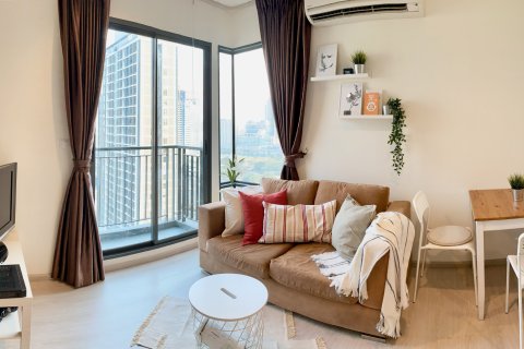 Condo in Ratchathewi, Bangkok, Thailand, 2 bedrooms  № 163041