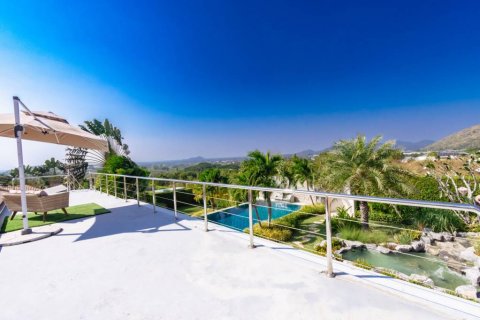 Chalet de 4 dormitorios en Hua Hin, Tailandia № 117356 - foto 7