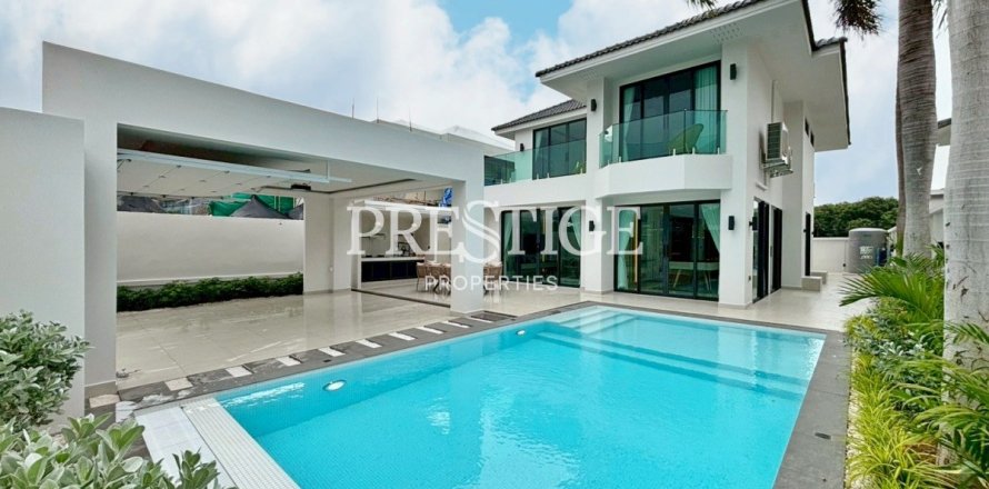 Maison à Pattaya, Thaïlande 4 chambres № 198164