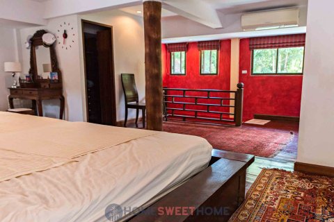 Chalet de 4 dormitorios en Ko Samui, Tailandia № 180201 - foto 10