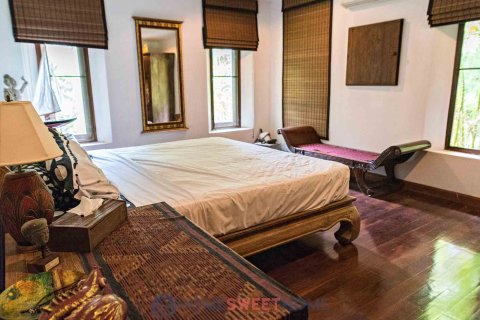 Chalet de 4 dormitorios en Ko Samui, Tailandia № 180201 - foto 11