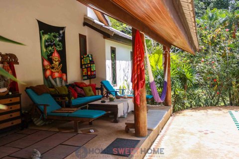 Chalet de 4 dormitorios en Ko Samui, Tailandia № 180201 - foto 7