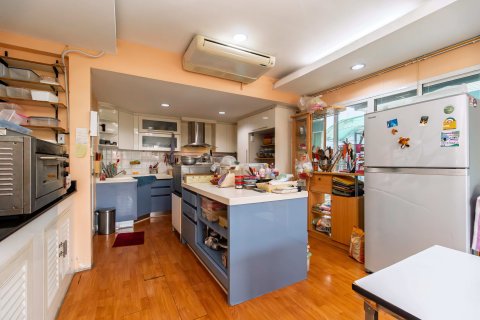 Casa de 7 dormitorios en Bang Khae, Bangkok, Tailandia № 137603 - foto 7