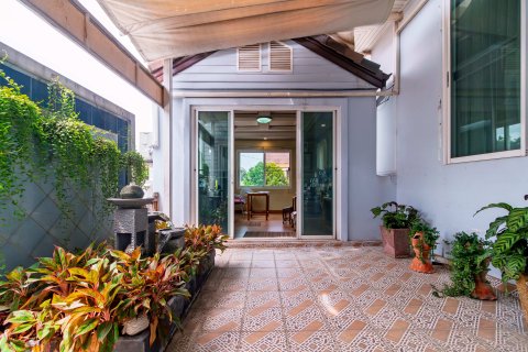 Casa de 7 dormitorios en Bang Khae, Bangkok, Tailandia № 137603 - foto 12