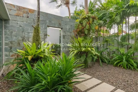 Casa de 4 dormitorios en Phuket, Tailandia № 146673 - foto 30