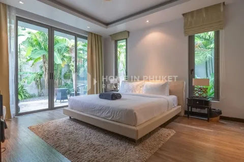 Casa de 4 dormitorios en Phuket, Tailandia № 146673 - foto 20