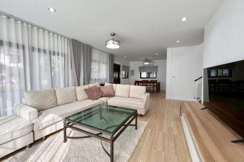 Haus in Pattaya, Thailand 3 Schlafzimmer № 158743 - Foto 17
