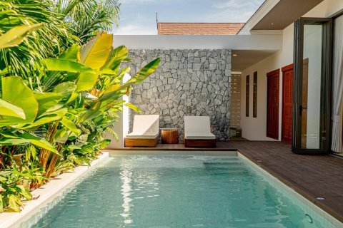 House in Pattaya, Thailand 4 bedrooms № 158744
