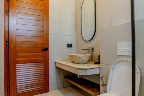 Casa de 4 dormitorios en Pattaya, Tailandia № 158744 - foto 18