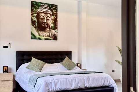 Casa de 3 dormitorios en Bang Lamung, Tailandia № 158742 - foto 15