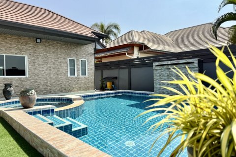 Casa de 3 dormitorios en Bang Lamung, Tailandia № 158742 - foto 24