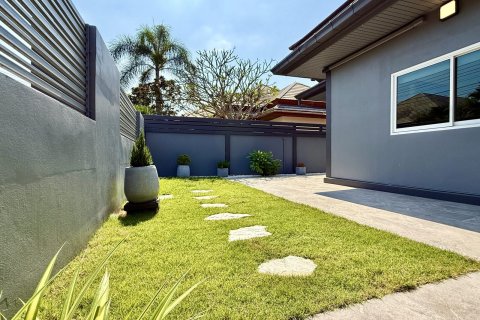 Casa de 3 dormitorios en Bang Lamung, Tailandia № 158742 - foto 30