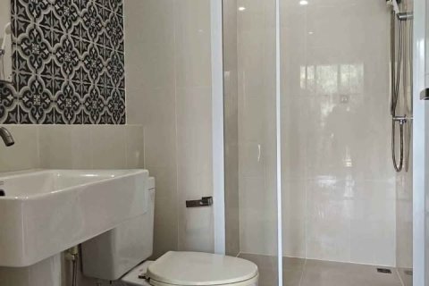 Apartamento de 2 habitaciones en Pattaya, Tailandia № 205812 - foto 11