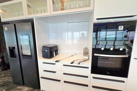 Condominio de 2 dormitorios en Pattaya, Tailandia № 170312 - foto 17