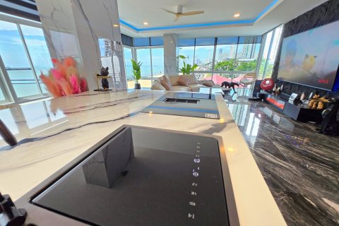 Condominio de 2 dormitorios en Pattaya, Tailandia № 170312 - foto 11