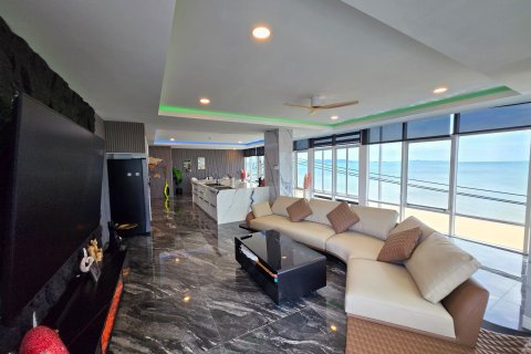 Condominio de 2 dormitorios en Pattaya, Tailandia № 170312 - foto 7
