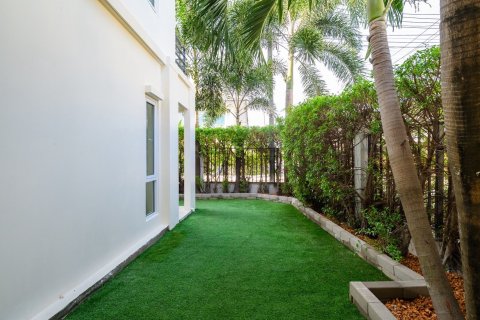 Condominio de 2 dormitorios en Pattaya, Tailandia № 170307 - foto 9