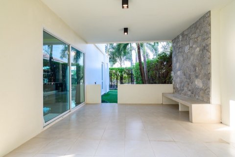 Condominio de 2 dormitorios en Pattaya, Tailandia № 170307 - foto 7