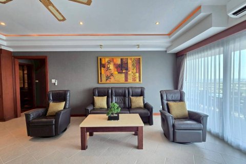 Condominio de 2 dormitorios en Pattaya, Tailandia № 170308 - foto 5