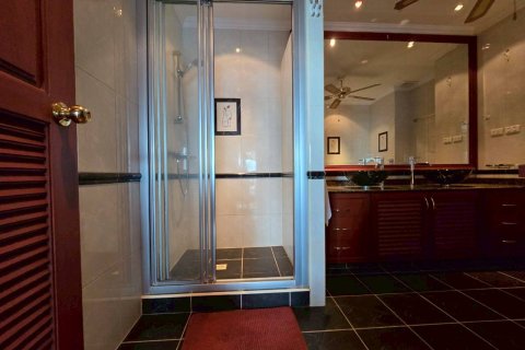 Condominio de 2 dormitorios en Pattaya, Tailandia № 170308 - foto 17