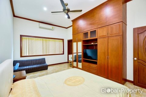 Haus in Pattaya, Thailand 6 Schlafzimmer № 170430 - Foto 13