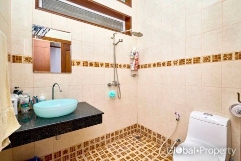 Haus in Pattaya, Thailand 6 Schlafzimmer № 170430 - Foto 20