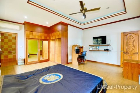 Haus in Pattaya, Thailand 6 Schlafzimmer № 170430 - Foto 11