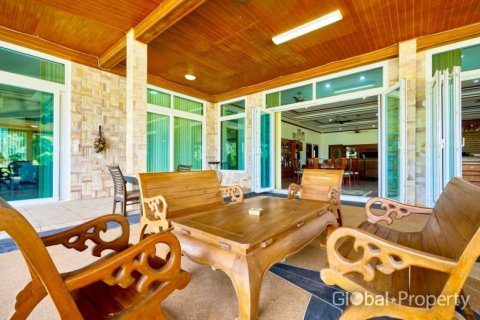 Haus in Pattaya, Thailand 6 Schlafzimmer № 170430 - Foto 7